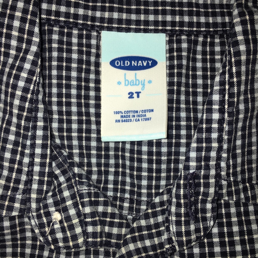 2T Old Navy button down - Picture 2 of 2